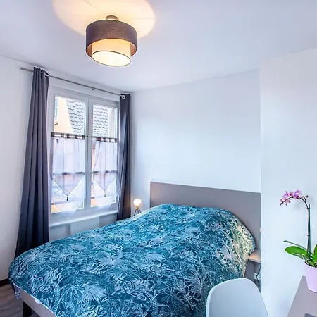 Chez Anne Sophie Historic Center Full Comfort アパート