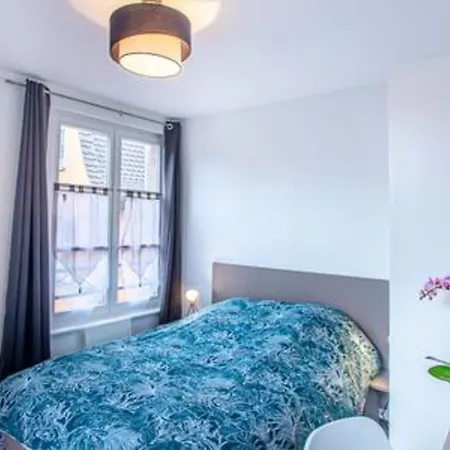 Chez Anne Sophie Historic Center Full Comfort Appartamento